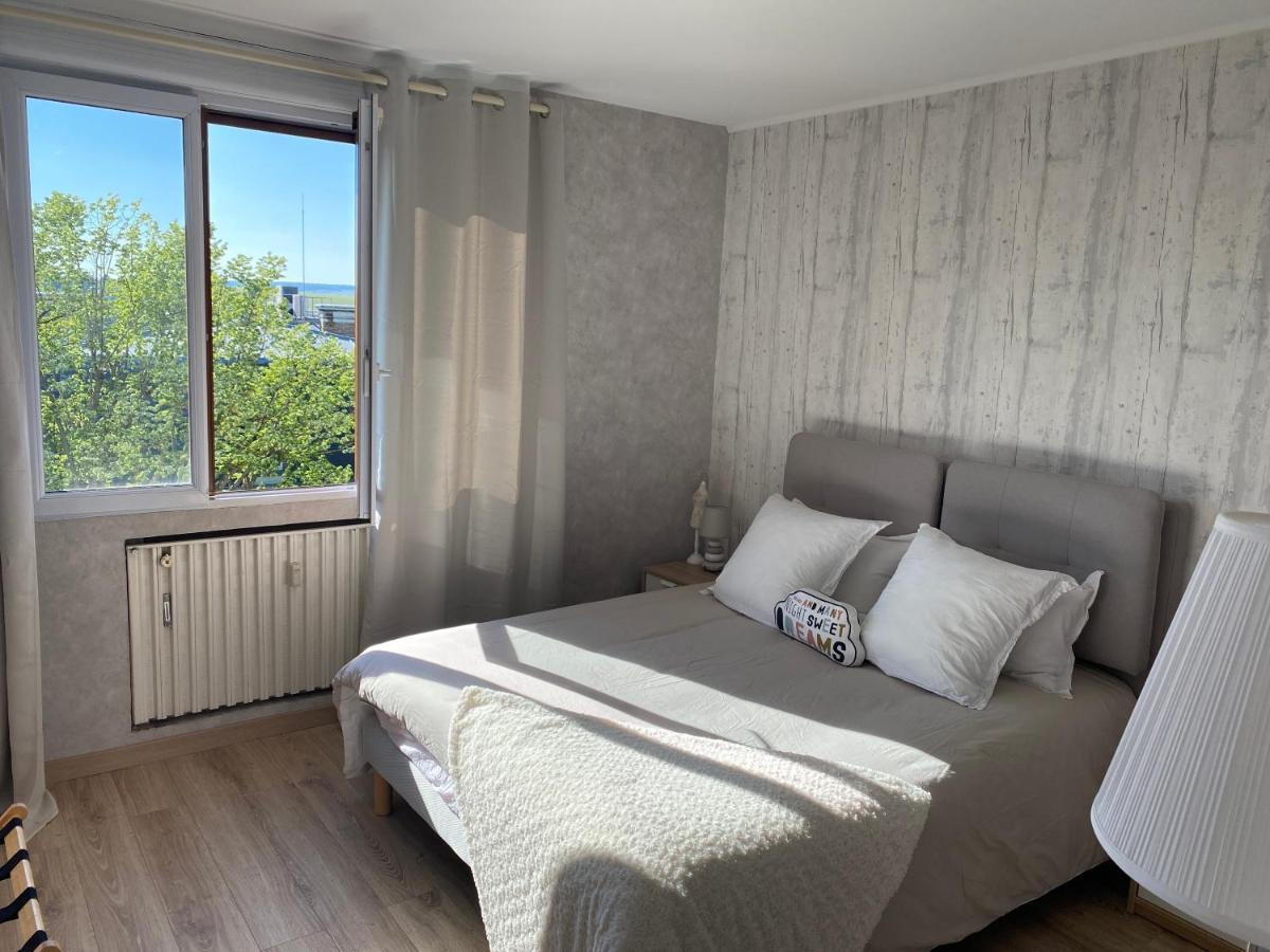 Avenue De Champagne Epernay Private Parking Apartman Kültér fotó