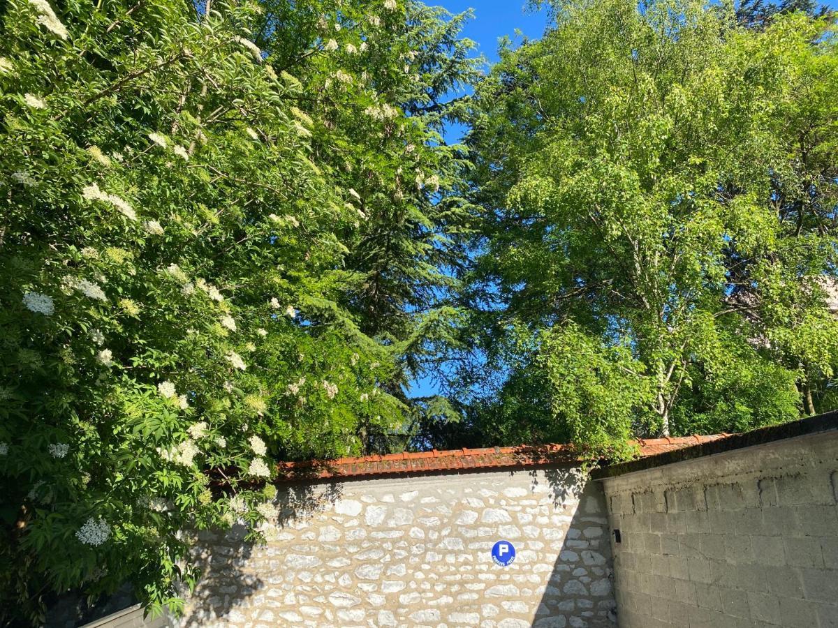 Avenue De Champagne Epernay Private Parking Apartman Kültér fotó