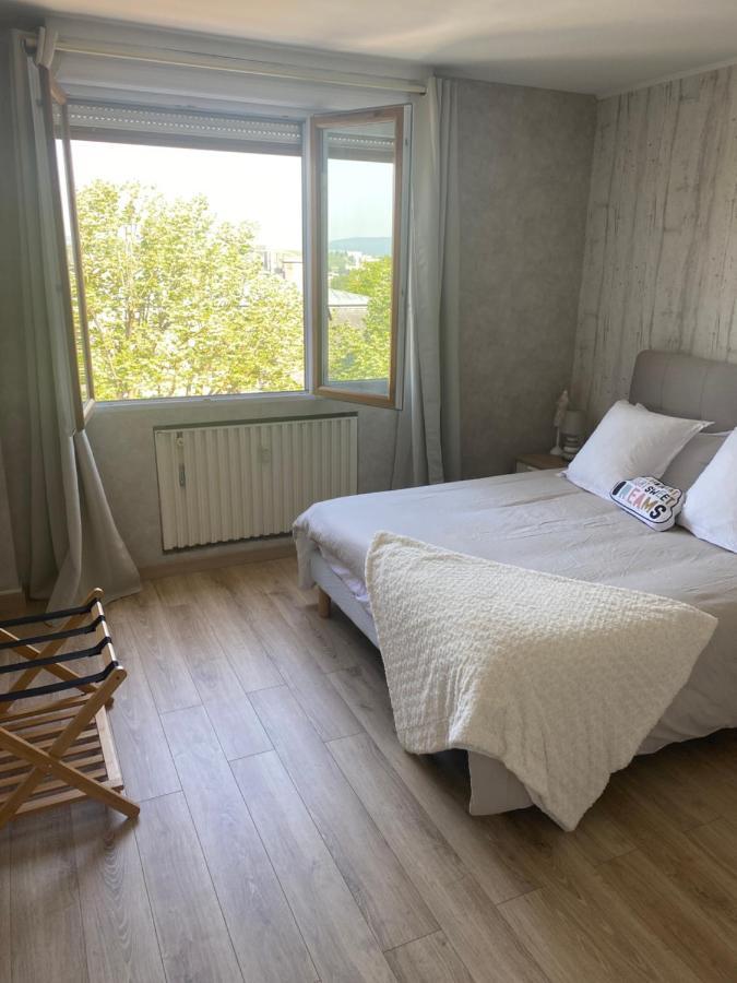 Avenue De Champagne Epernay Private Parking Apartman Kültér fotó