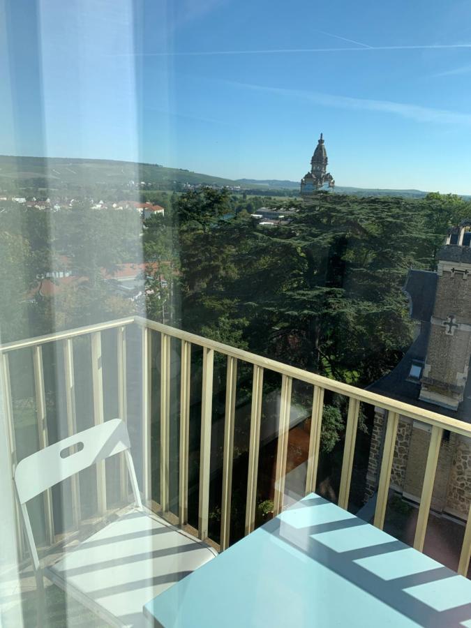 Avenue De Champagne Epernay Private Parking Apartman Kültér fotó